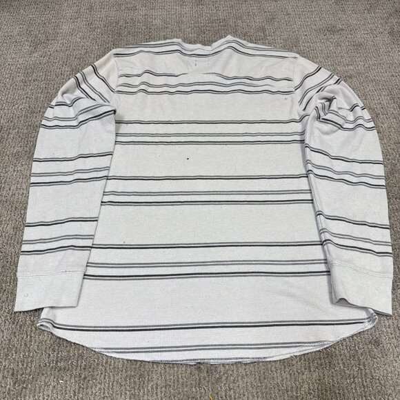 Volcom T-Shirt Gray Long Sleeve Men’s Size Large - Picture 10 of 10